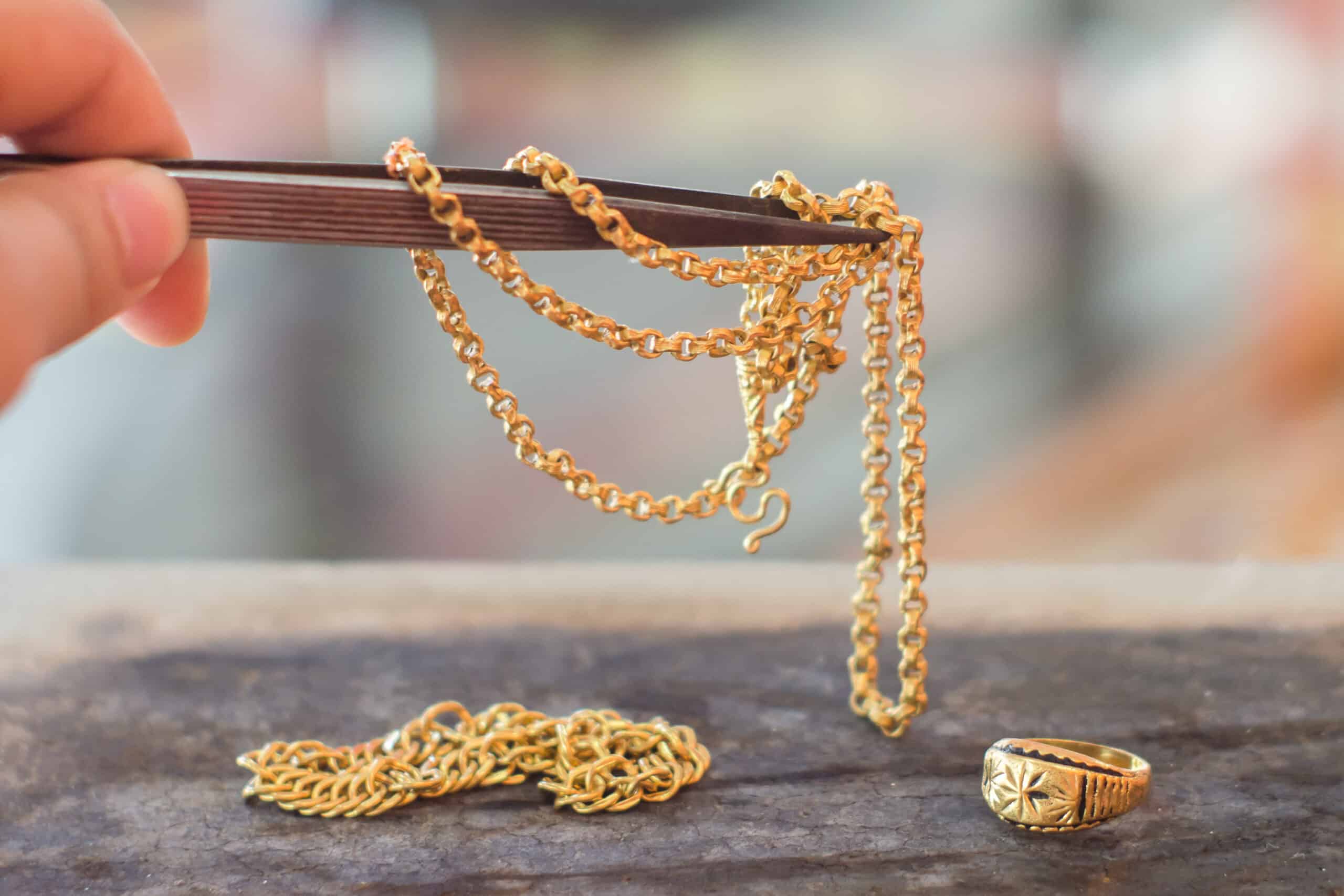 prezzo 100 grammi di oro usato